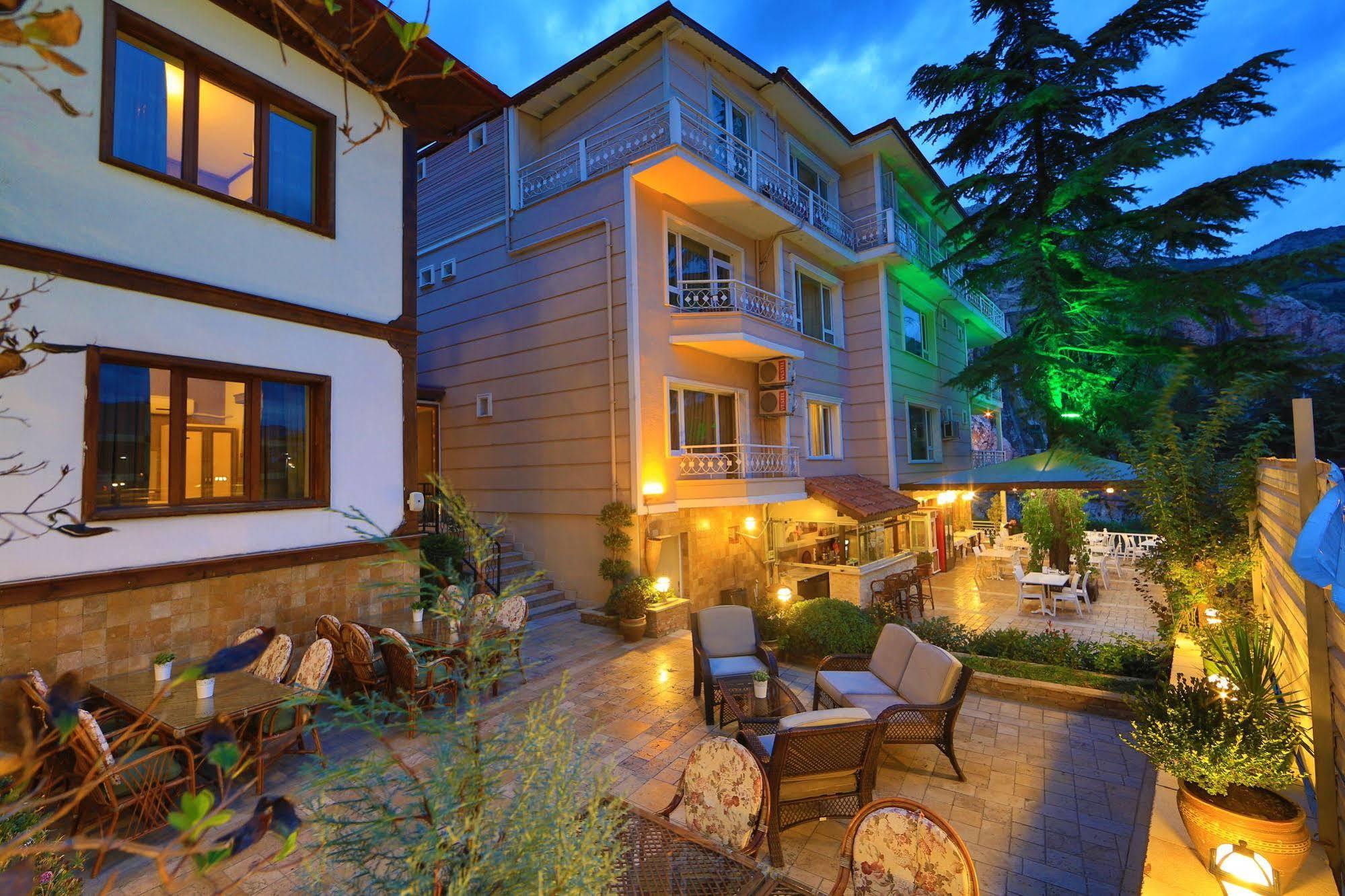 Lalehan Hotel Special Class Amasya Exterior photo